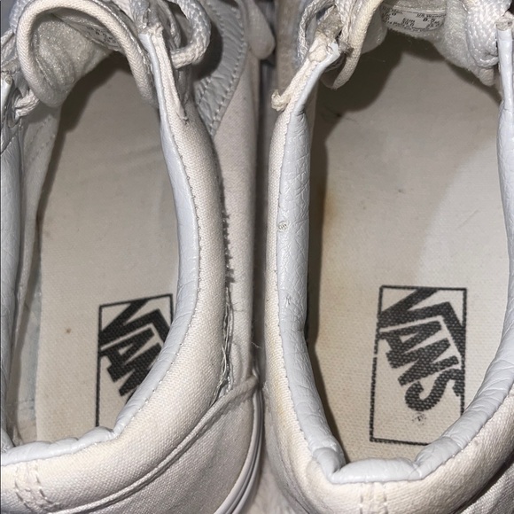 Vans Old Skool White Canvas Low-Top Sneakers - Picture 7 of 8